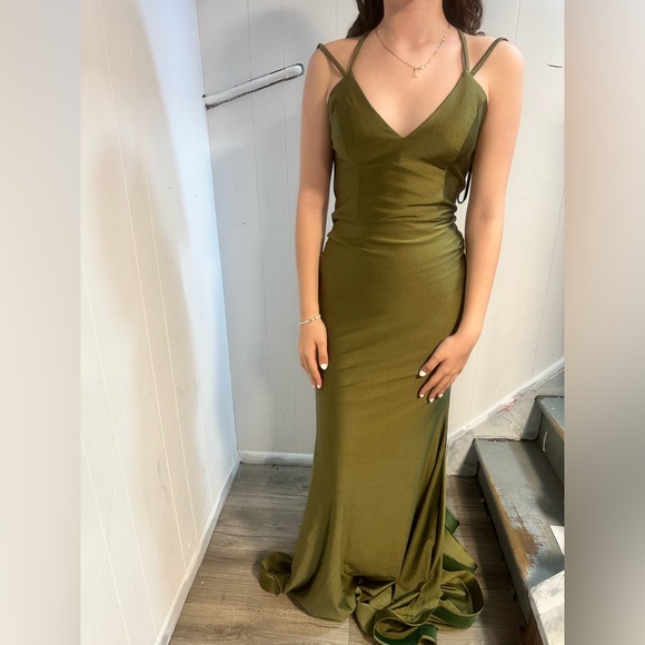 Size small - Picture 2 of 5